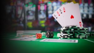 Quân bài tẩy là gì