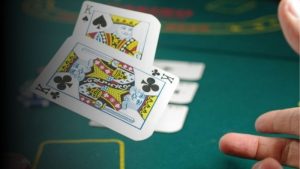 Thùng Phá Sảnh Là Gì: Tìm Hiểu Về Khái Niệm Trong Poker