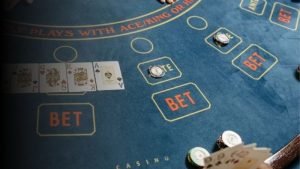 Mẹo Ẩn Bài Đánh Liêng: Bí Quyết Để Trở Thành Cao Thủ